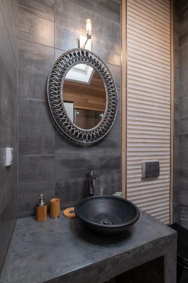 2-Bedroom Elegant Apartment In Mediterranean Style صوفيا المظهر الخارجي الصورة