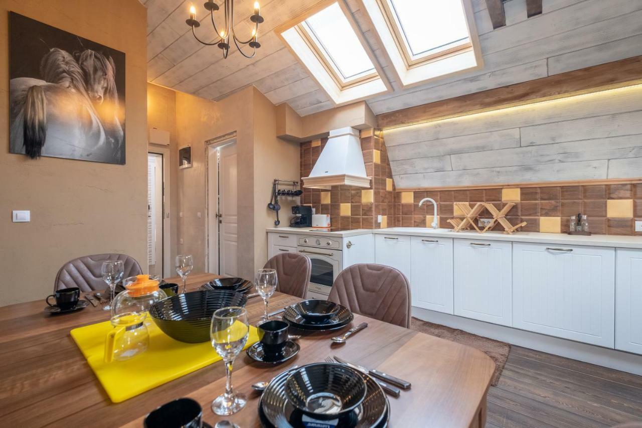 2-Bedroom Elegant Apartment In Mediterranean Style صوفيا المظهر الخارجي الصورة