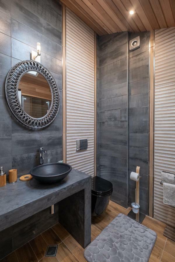 2-Bedroom Elegant Apartment In Mediterranean Style صوفيا المظهر الخارجي الصورة