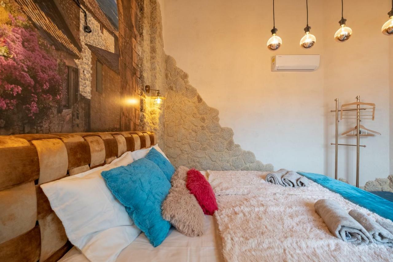 2-Bedroom Elegant Apartment In Mediterranean Style صوفيا المظهر الخارجي الصورة